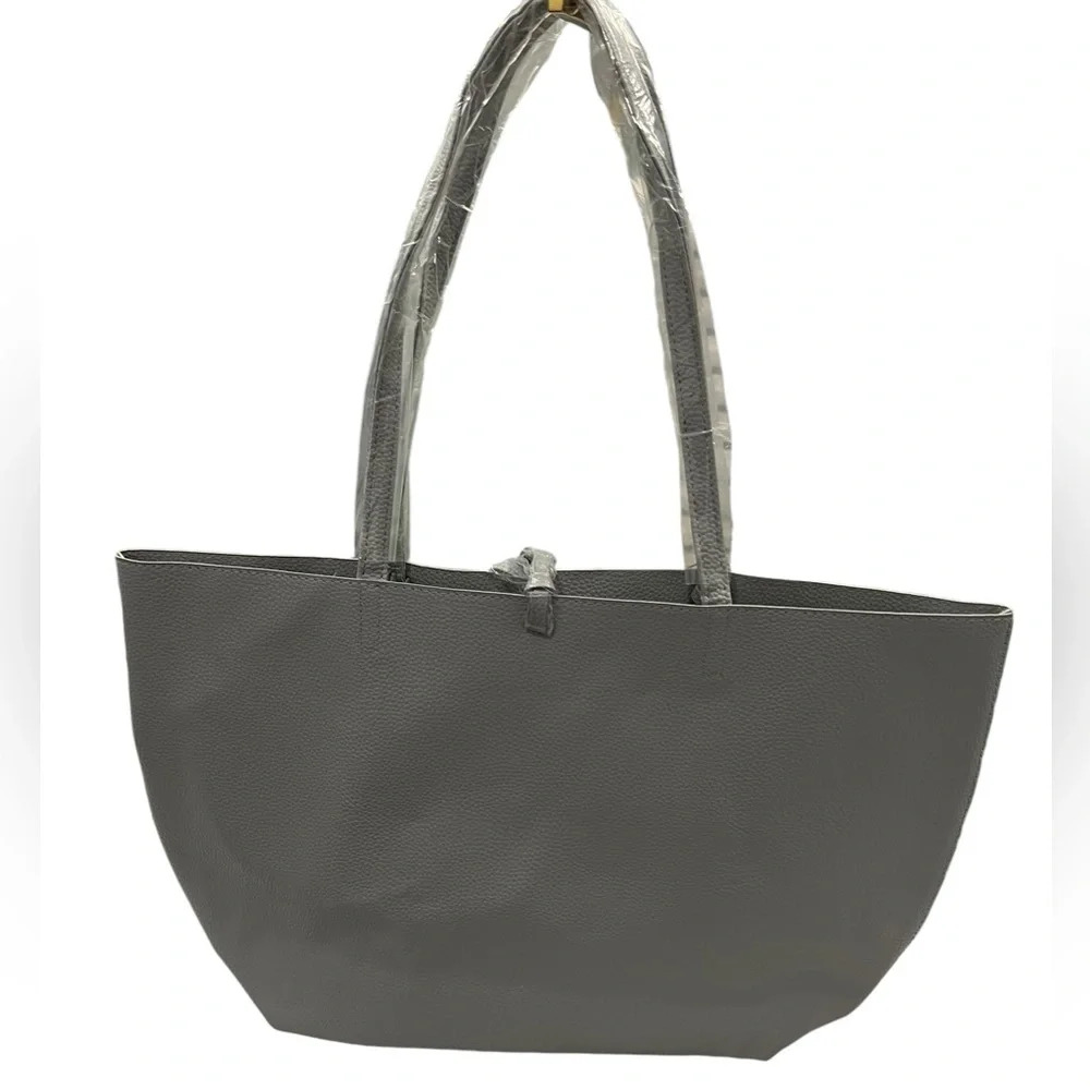 Badgley Mischka Vegan Leather Chain Linked Tote Bag with Brand Charms Silver - Picture 6 of 6